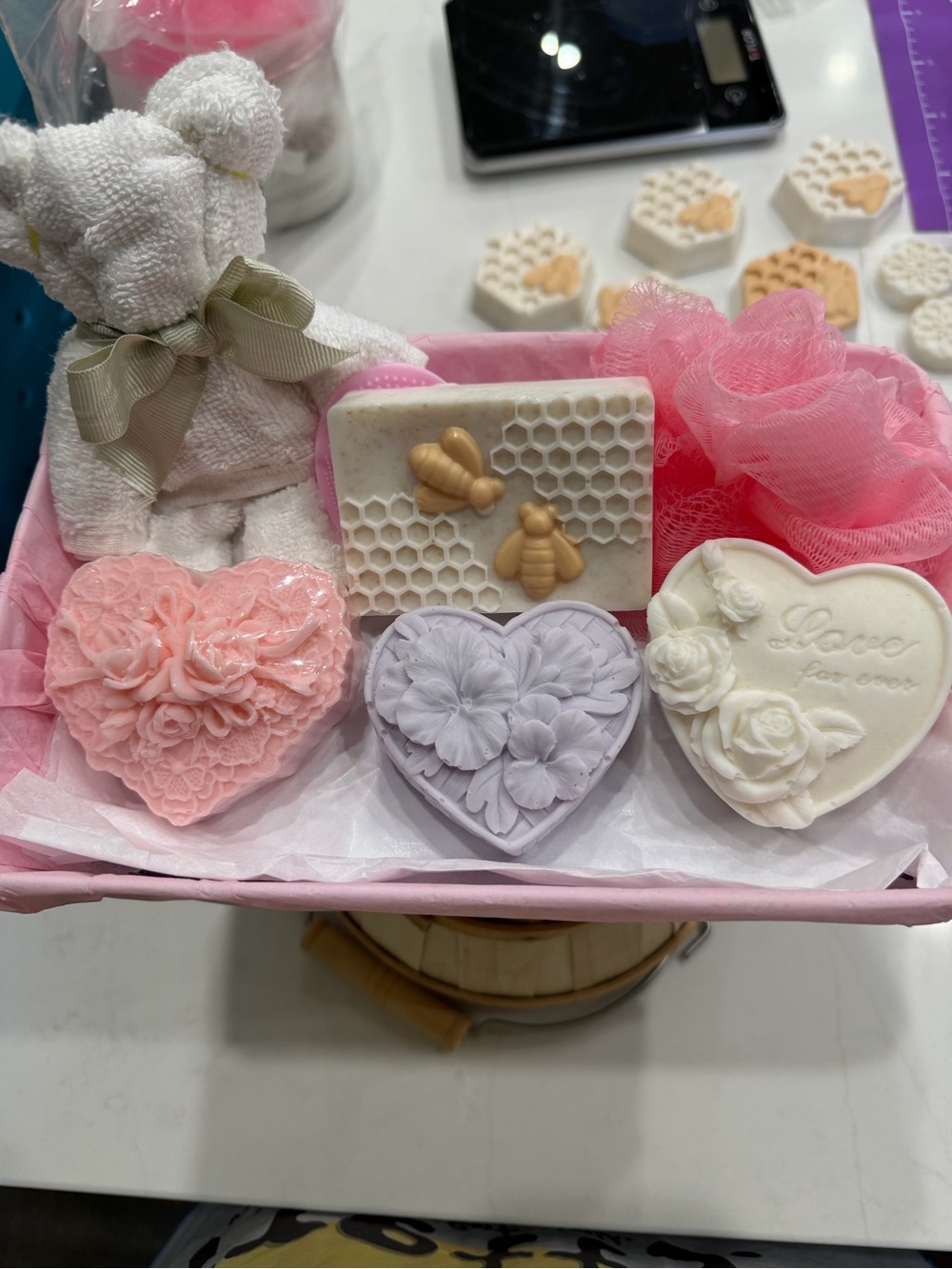 Handcrafted Heart-Shaped l Soap Gift Set - roses , Lavender & Oatmeal,rice